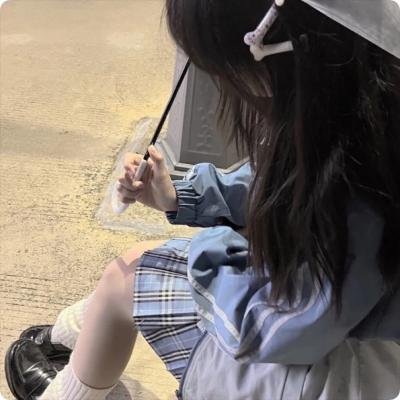 左边最后那栋房子