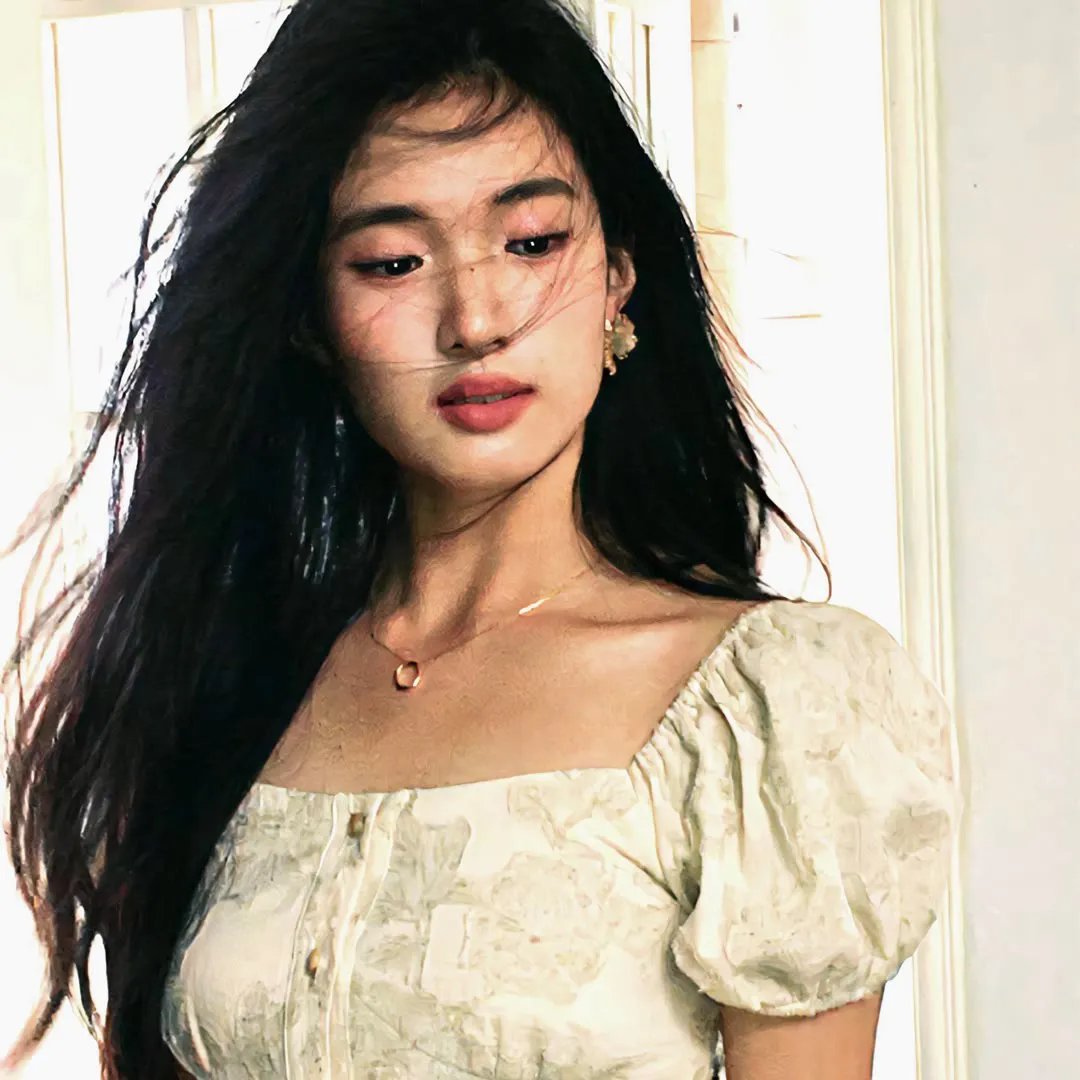 物价贬值后被美女总裁倒追